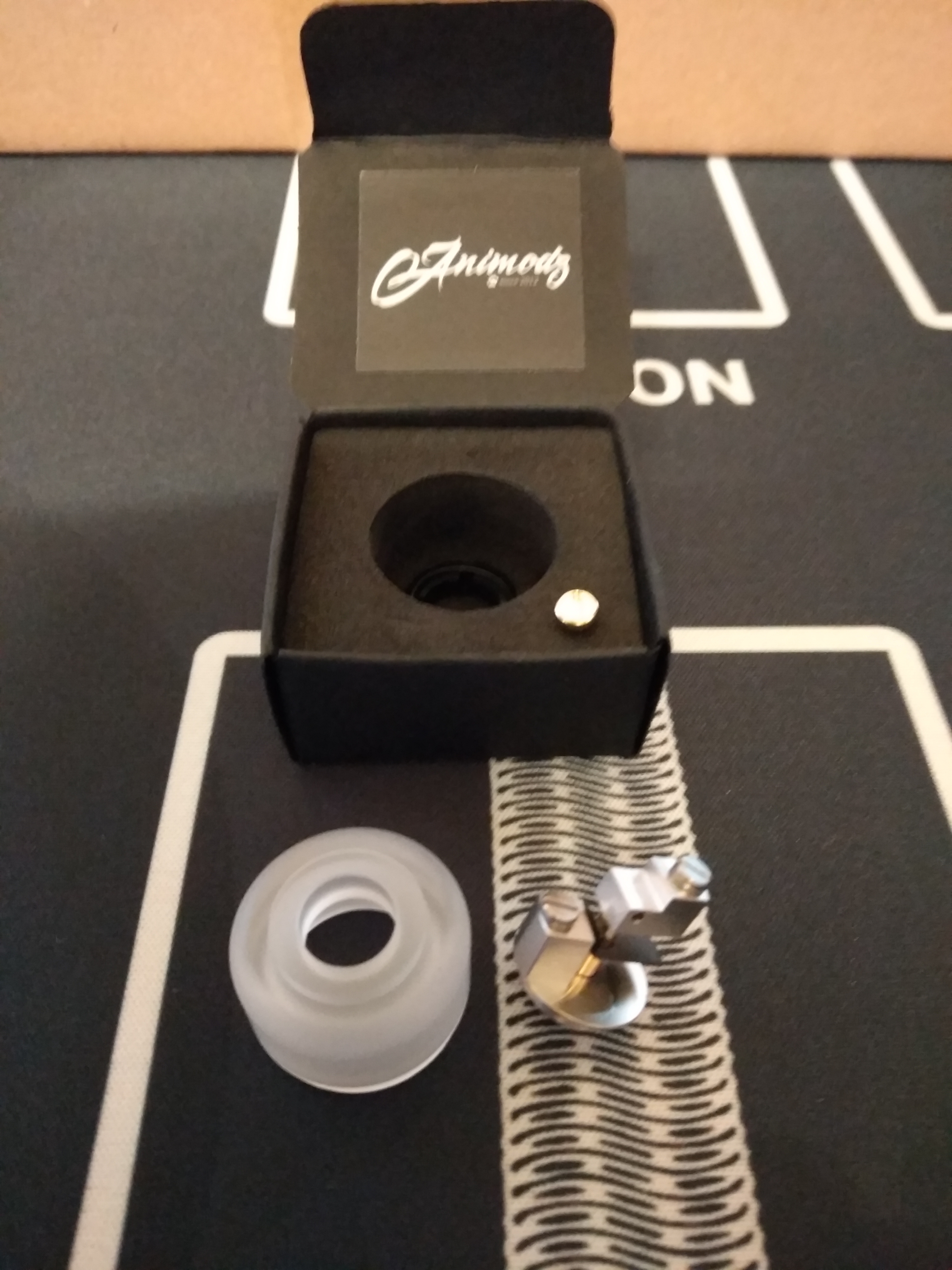 Animodz Bastard RDA Kit Lieferumfang